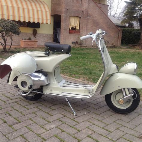 W La Vespa Due a Ottaviano (80044) .